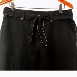 Kavu cropped pants size 8